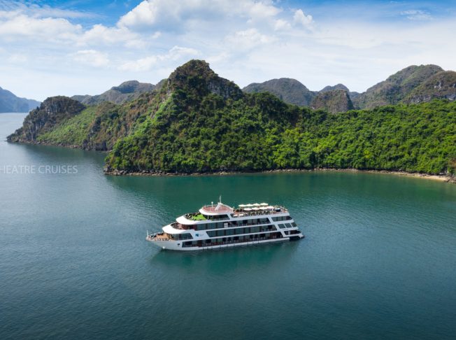 Du thuyền Le Theatre Hạ Long 1