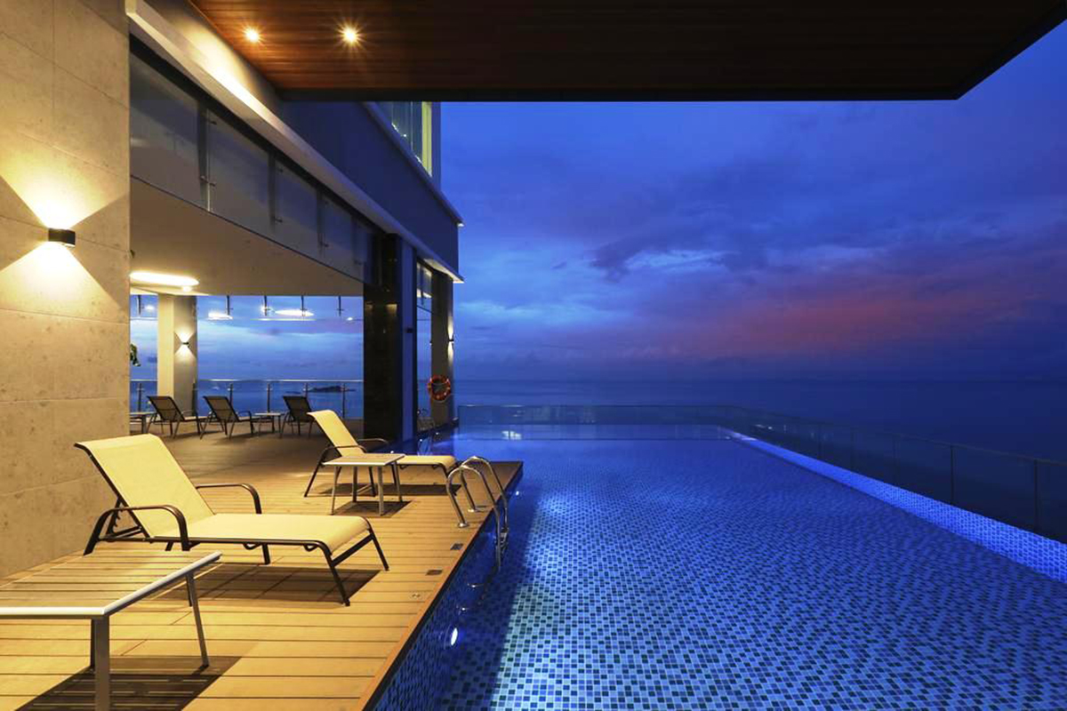 Hompton by the Beach Penang 8