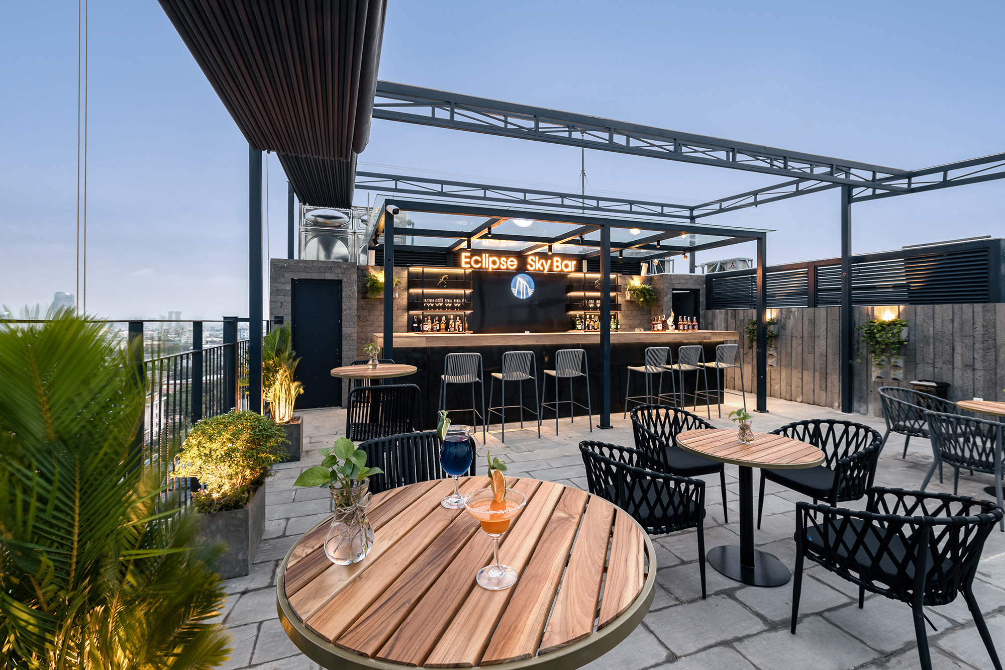 Mangata Beachfront Đà Nẵng 5